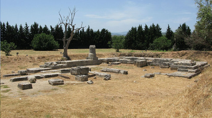 Locri Epizefiri, resti del Tempio Ionico